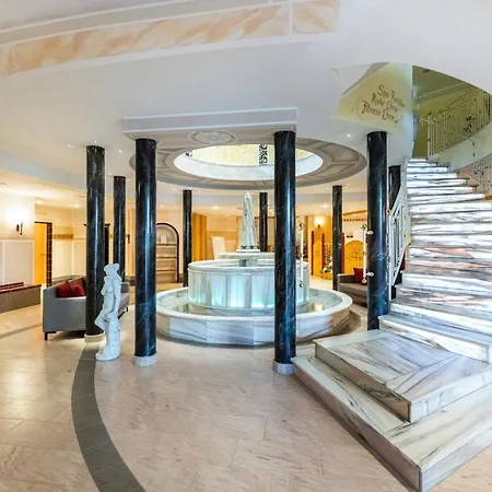Hotell Lacknerhof Flachau