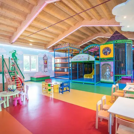 Готель Lacknerhof 4*