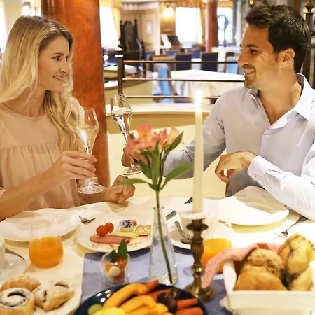 Lacknerhof 4* 플라차우